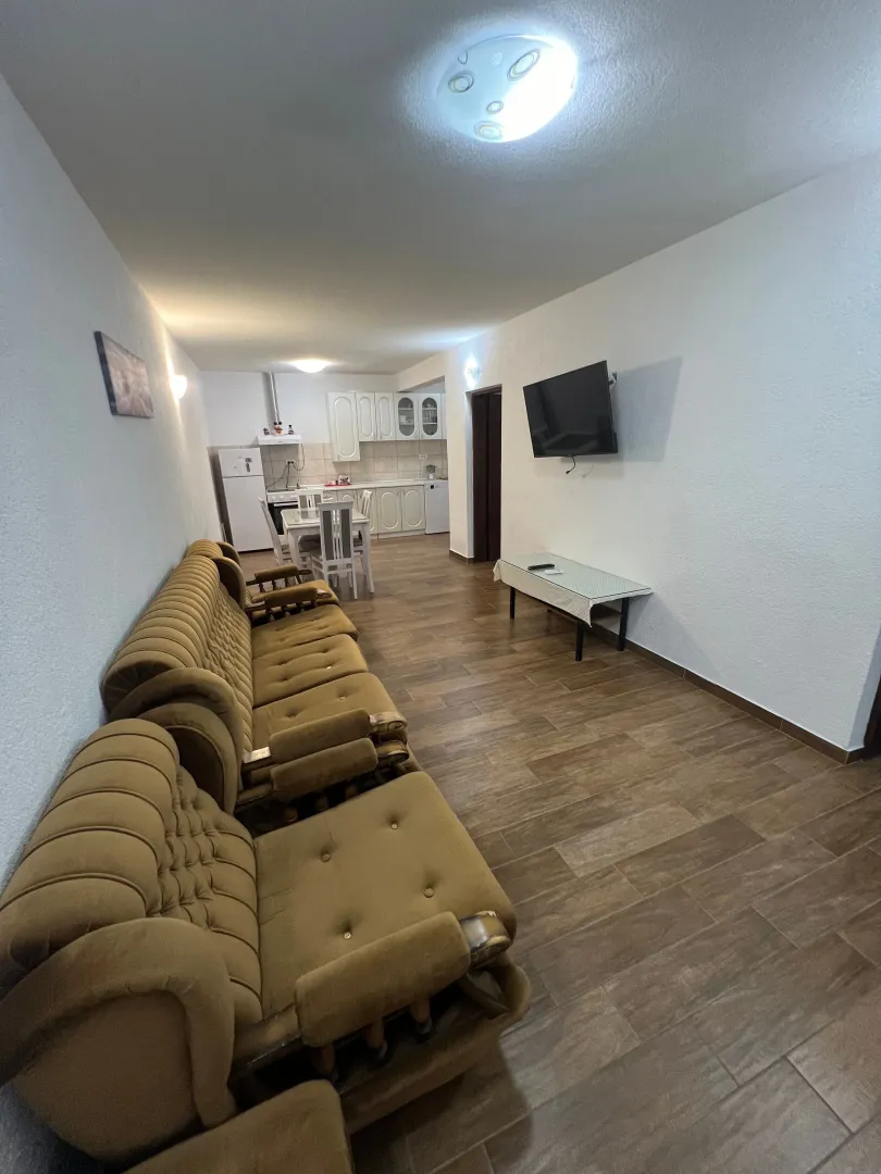 Rent, two bedroom apartment, 75m², Ilino, Bar