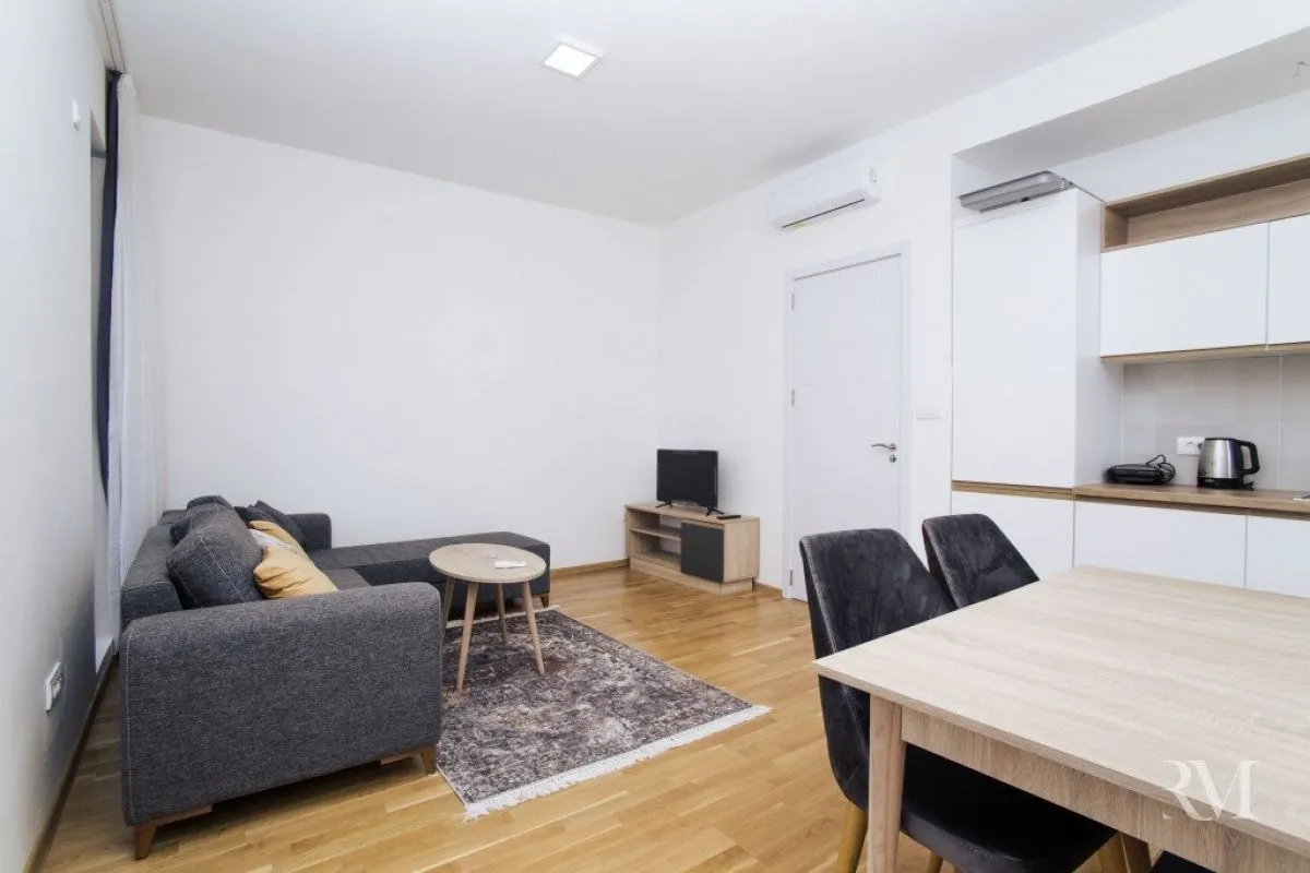 Prodaja, jednosoban stan, 53m², Tivat, Crna Gora