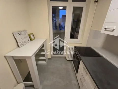 Rent, two bedroom apartment, 70m², Stari Grad, Beograd - image 7