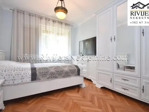 Prodaja, jednosoban stan, 56m², Centar, Herceg Novi - image 2