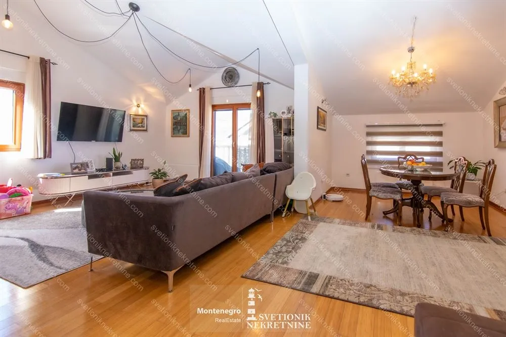 Prodaja, četvorosoban stan, 137m², Topla, Herceg Novi