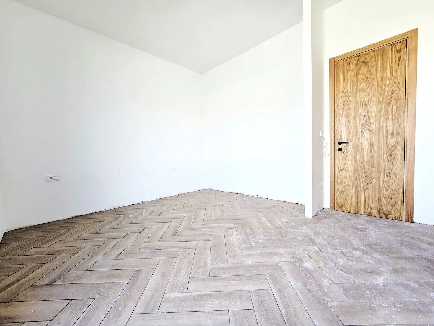 Rent, house, 434m², Farmaci, Podgorica