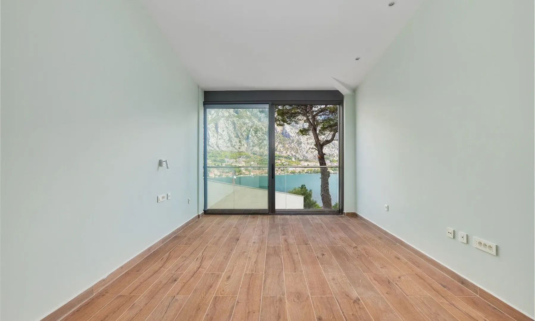 Sale, house, 479m², Prčanj, Kotor