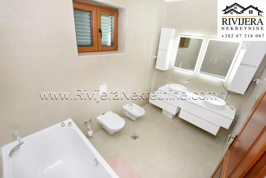 Prodaja, kuća, 223m², Žvinje, Herceg Novi