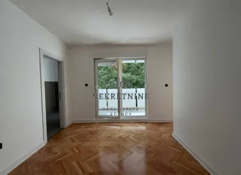 Prodaja, dvosoban stan, 72m², Pobrežje, Podgorica - image 11
