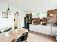 Izdavanje, kuća, 163m², Petrovaradin, Novi Sad - image 11