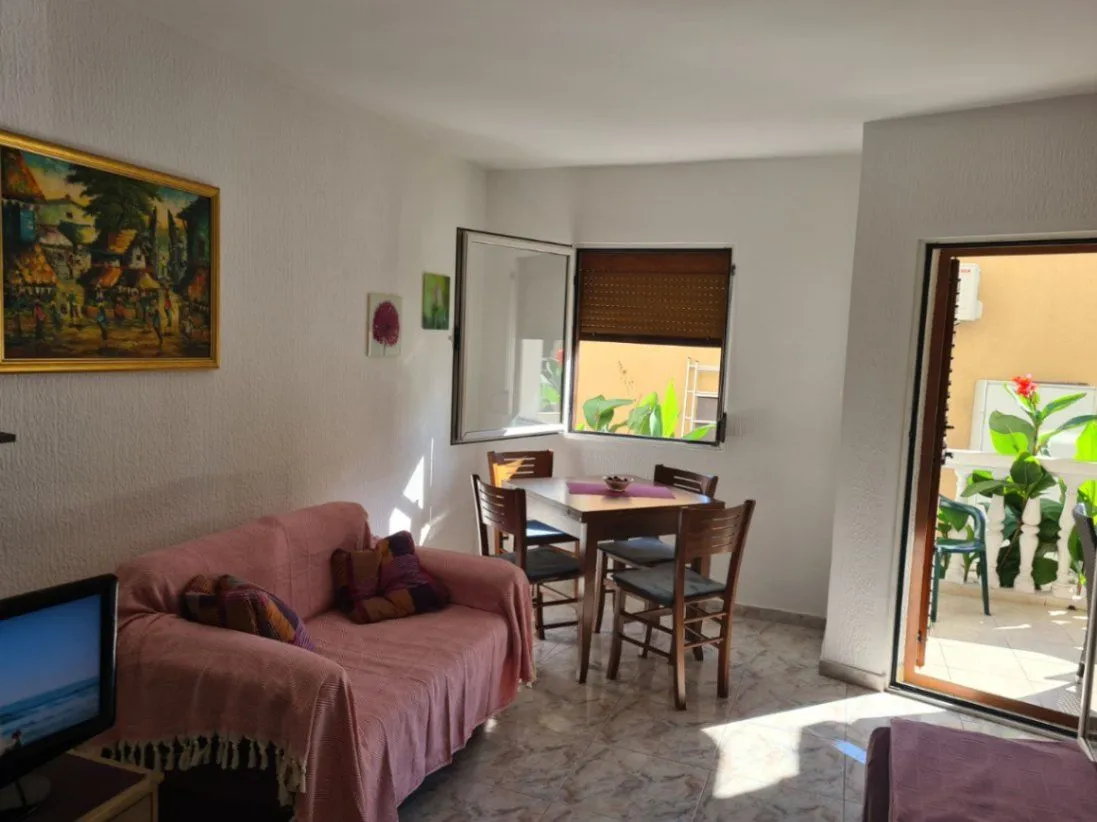 Rent, studio apartment, 31m², Budva, Crna Gora