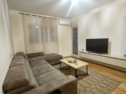 Izdavanje, jednosoban stan, 49m², Central Point, Podgorica - image 11