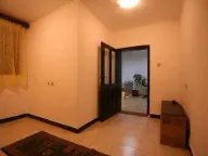 Izdavanje, dvosoban stan, 70m², Đeram Pijaca, Beograd - image 4