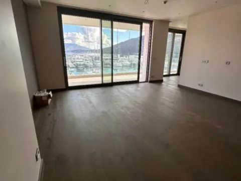 Prodaja, dvosoban stan, 137m², Herceg Novi, Crna Gora - image 5