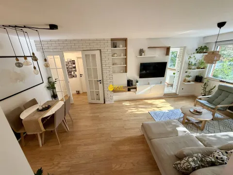 Prodaja, trosoban stan, 85m², Višnjička Banja, Palilula Sve Podlokacije - image 2