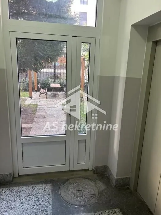 Rent, apartment, 78m², Stari Grad, Beograd