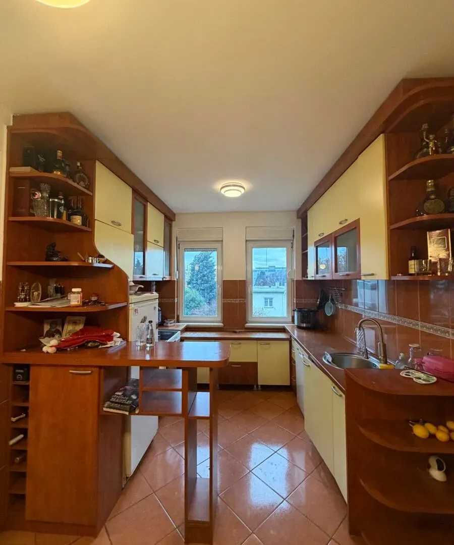 Prodaja, trosoban stan, 90m², Preko Morače, Podgorica