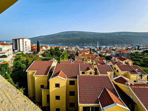 Prodaja, jednosoban stan, 45m², Đenovići, Herceg Novi - image 2