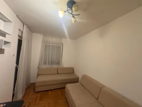 Izdavanje, trosoban stan, 97m², Blok 9, Podgorica - image 11