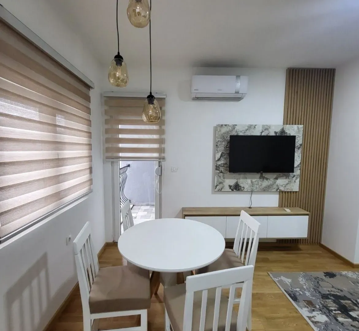 Izdavanje, jednosoban stan, 34m², Stara Varoš, Podgorica