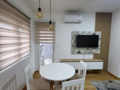 Izdavanje, jednosoban stan, 34m², Stara Varoš, Podgorica - image 2