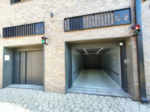 Rent, parking/garage, 16m², Grbavica, Novi Sad Sve Podlokacije - image 2