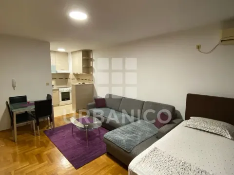 Rent, apartment, 35m², Stari Aerodrom, Podgorica - image 2