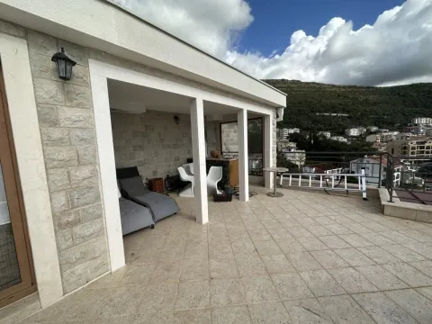 Prodaja, trosoban stan, 366m², Petrovac, Budva - image 2