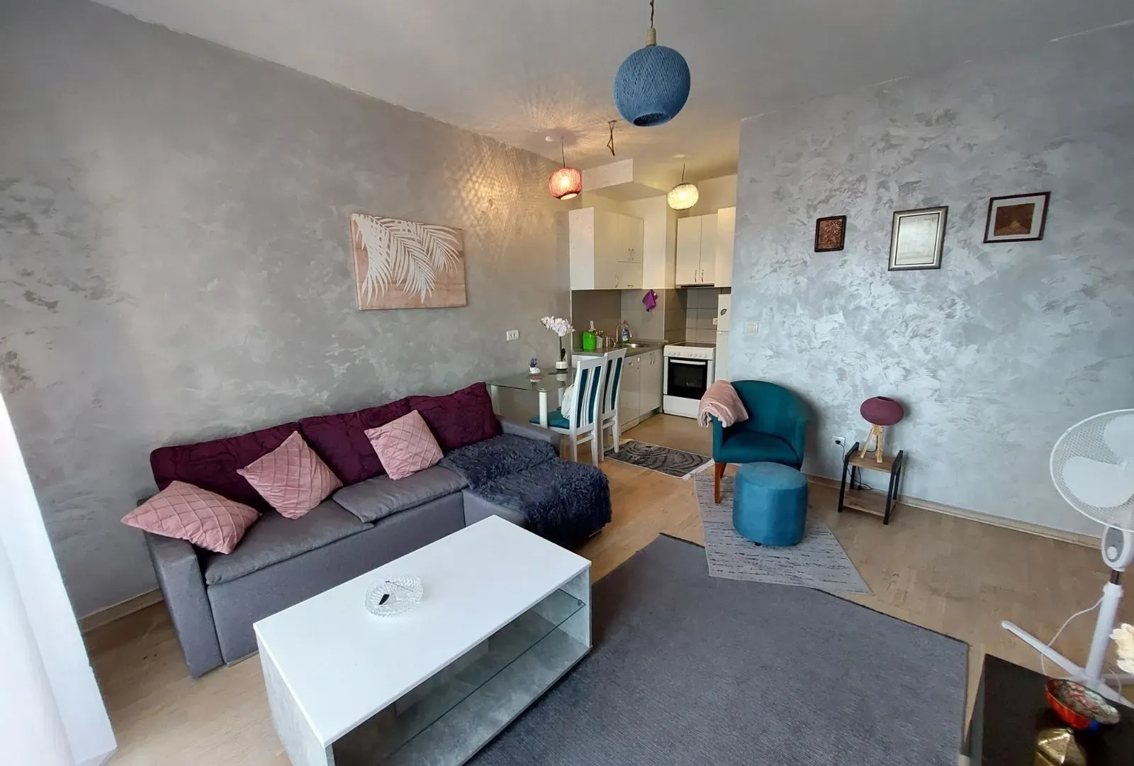 Izdavanje, dvosoban stan, 50m², Bar, Crna Gora