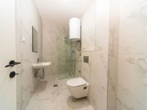 Sale, two bedroom apartment, 75m², Stara Varoš, Podgorica - image 6