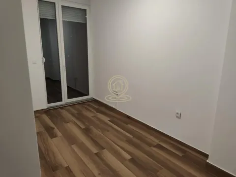 Izdavanje, stan, 100m², Centar, Novi Sad - image 6