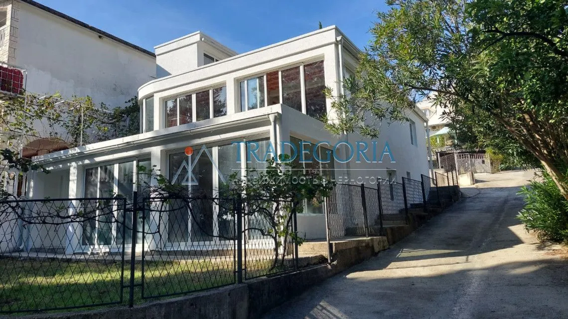 Prodaja, kuća, 224m², Sutomore, Bar
