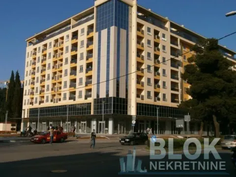 Rent, two bedroom apartment, 62m², Centar, Podgorica - image 13