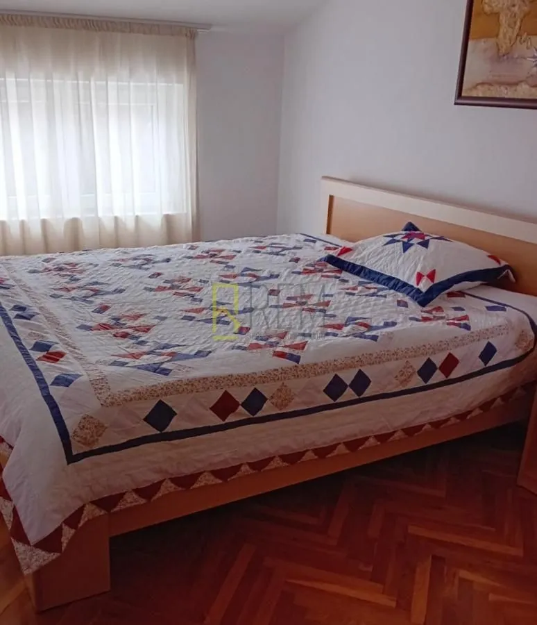 Prodaja, dvosoban stan, 75m², Centar, Podgorica
