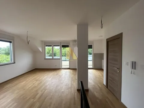 Rent, office space, 92m², Alibegovac, Petrovaradin - image 3