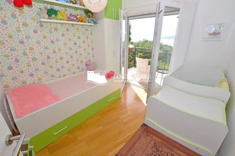Prodaja, dvosoban stan, 70m², Baošići, Herceg Novi