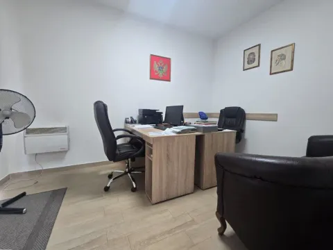 Sale, office space, 26m², Centar, Nikšić - image 3
