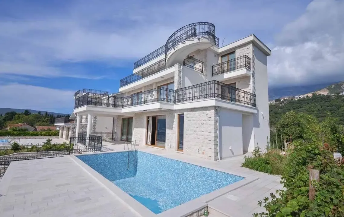 Prodaja, kuća, 584m², Herceg Novi, Crna Gora