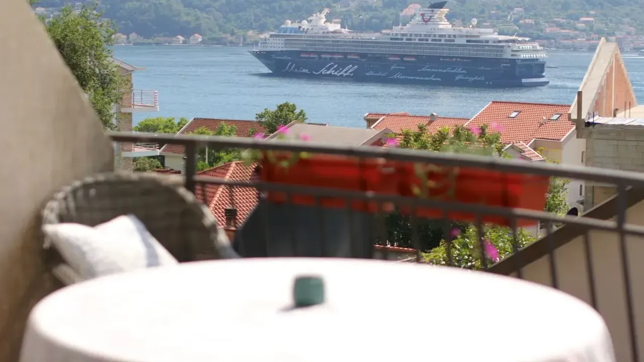 Prodaja, stan, 42m², Kotor, Crna Gora