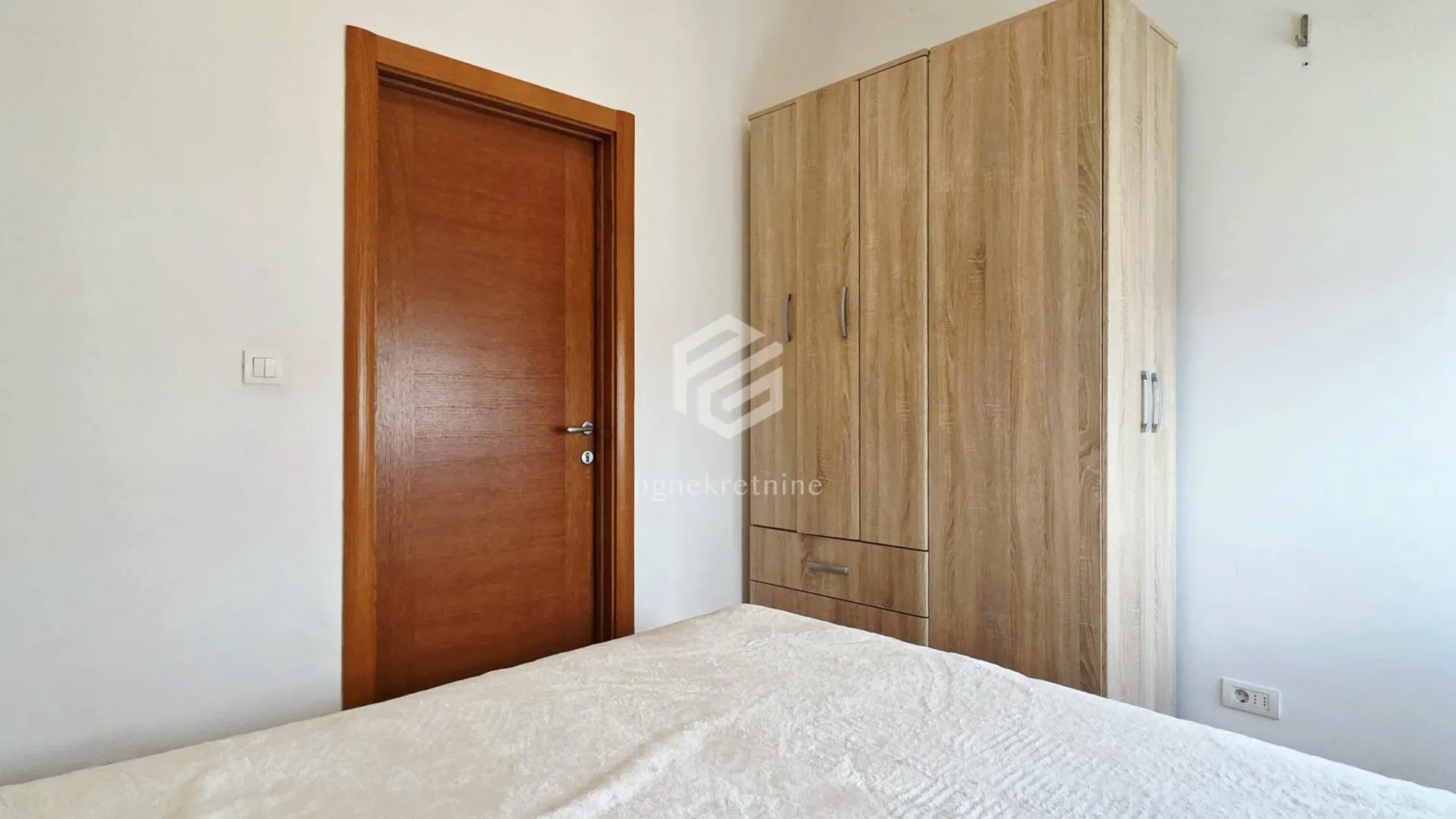 Rent, one bedroom apartment, 56m², Stari Aerodrom, Podgorica