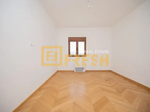 Prodaja, trosoban stan, 142m², Gorica C, Podgorica - image 11