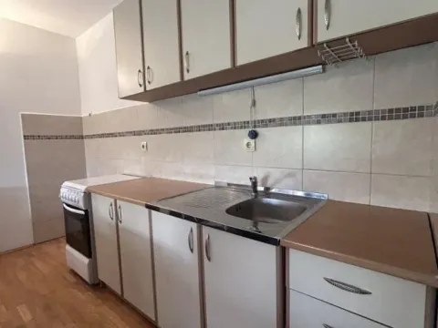 Izdavanje, dvosoban stan, 68m², Centar, Niš - image 5