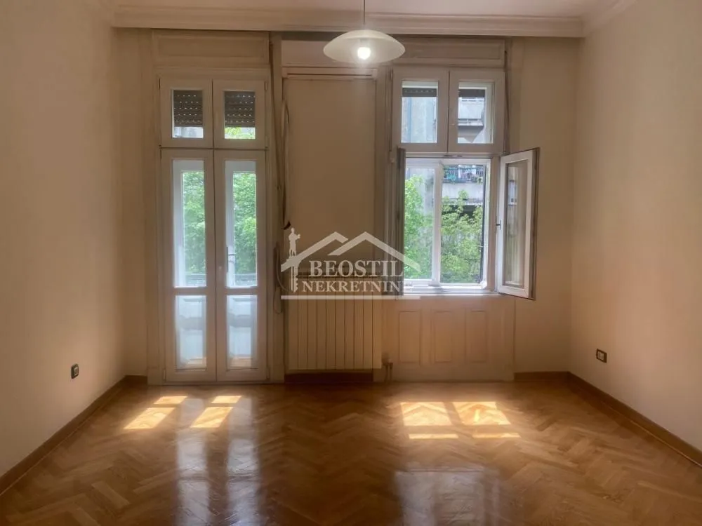 Rent, four bedroom apartment, 135m², Skadarlija, Beograd