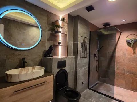 Prodaja, trosoban stan, 106m², Bečići, Budva - image 12