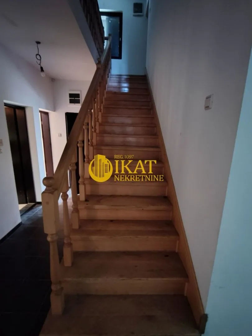 Prodaja, kuća, 220m², Crepaja, Kovačica