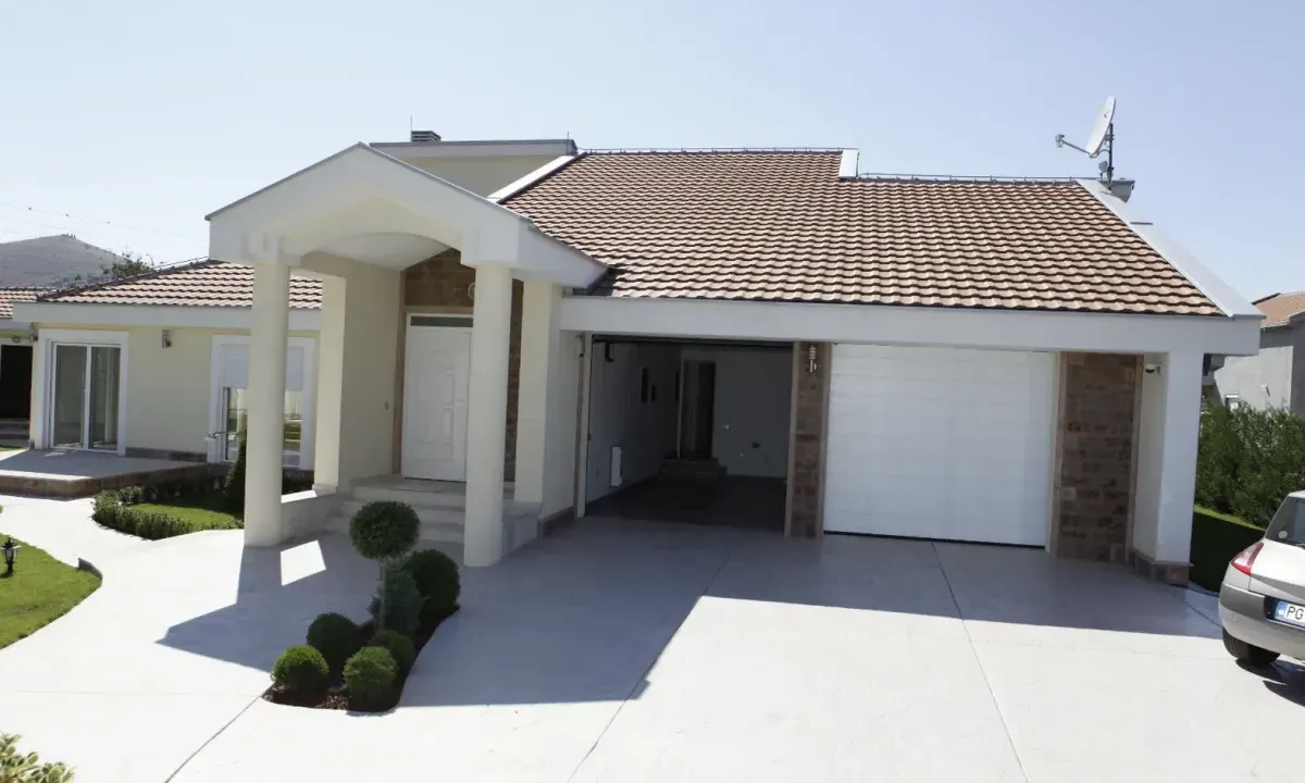 Prodaja, kuća, 306m², Podgorica, Crna Gora