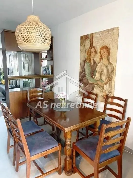 Rent, four bedroom apartment, 93m², Cvetni Trg, Vračar Sve Podlokacije