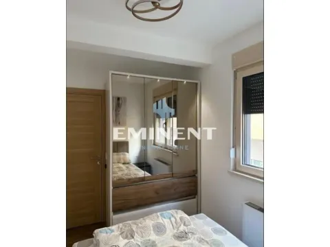 Rent, two bedroom apartment, 33m², Vračar Hram, Vračar Sve Podlokacije - image 5