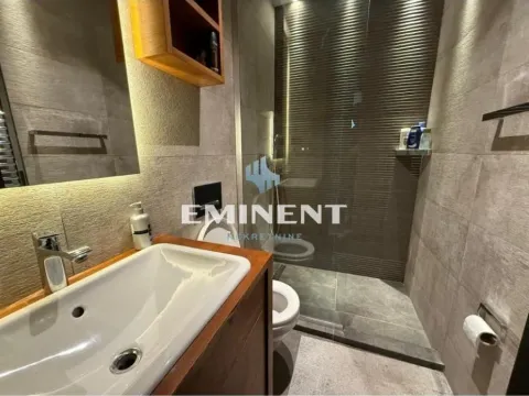 Izdavanje, stan, 200m², Senjak, Beograd - image 16