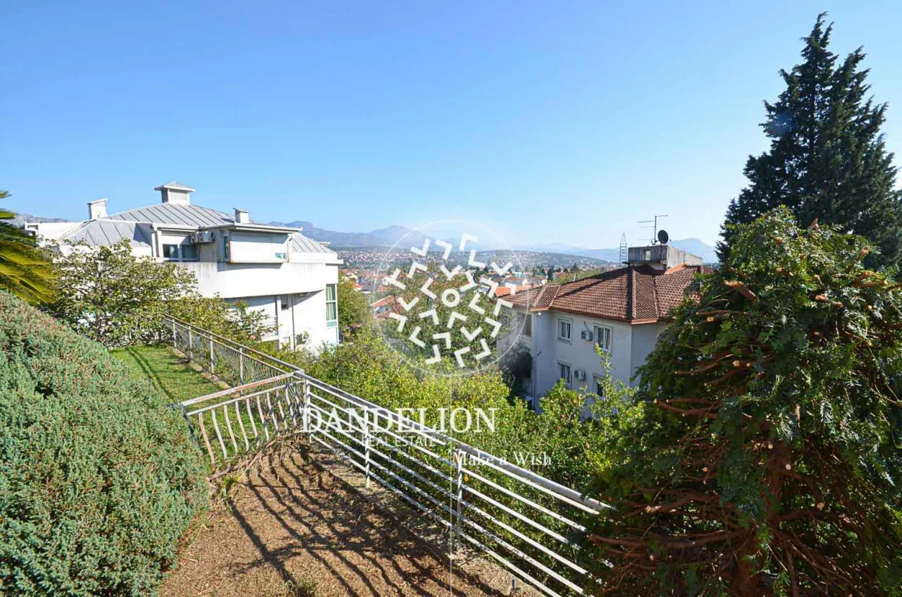Rent, three bedroom apartment, 110m², Gorica C, Podgorica