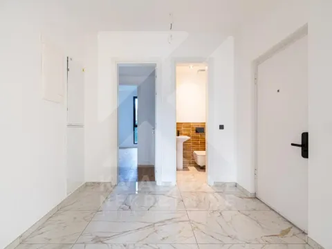 Prodaja, trosoban stan, 137m², Stara Varoš, Podgorica - image 8