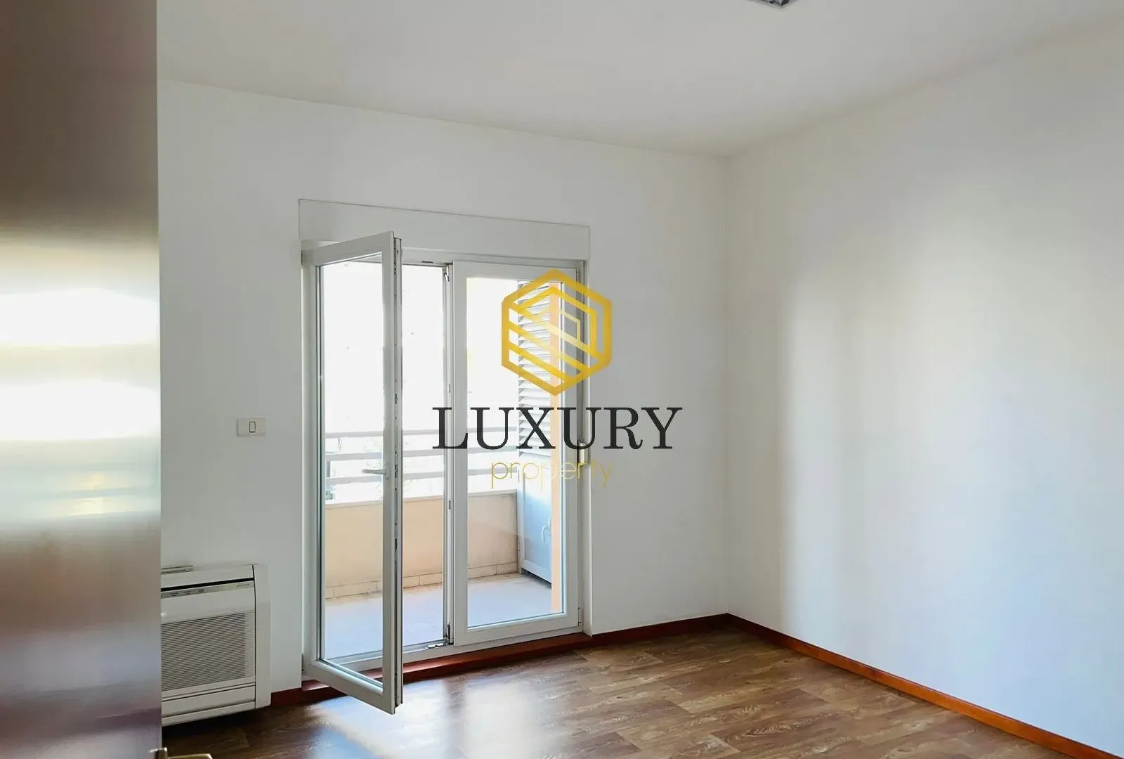 Rent, three bedroom apartment, 110m², City Kvart, Podgorica