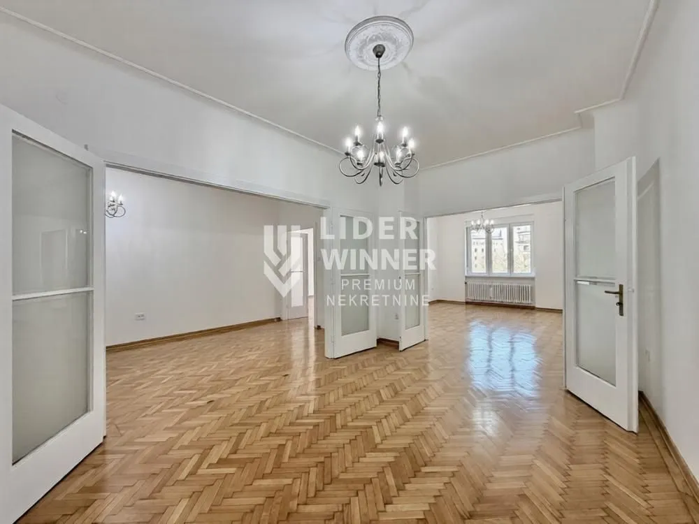 Rent, office space, 136m², Stari Grad, Beograd