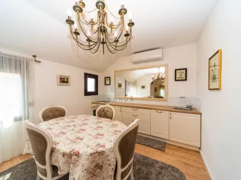 Izdavanje, trosoban stan, 100m², Gornja Gorica, Podgorica - image 4